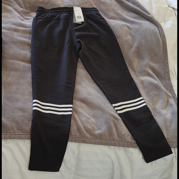 Adidas sweat pants - Picture 5 of 5